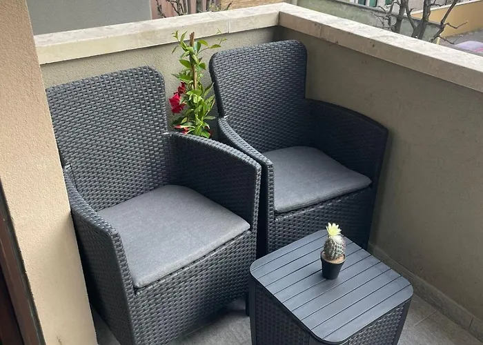 Monolocale Con Terrazzo
